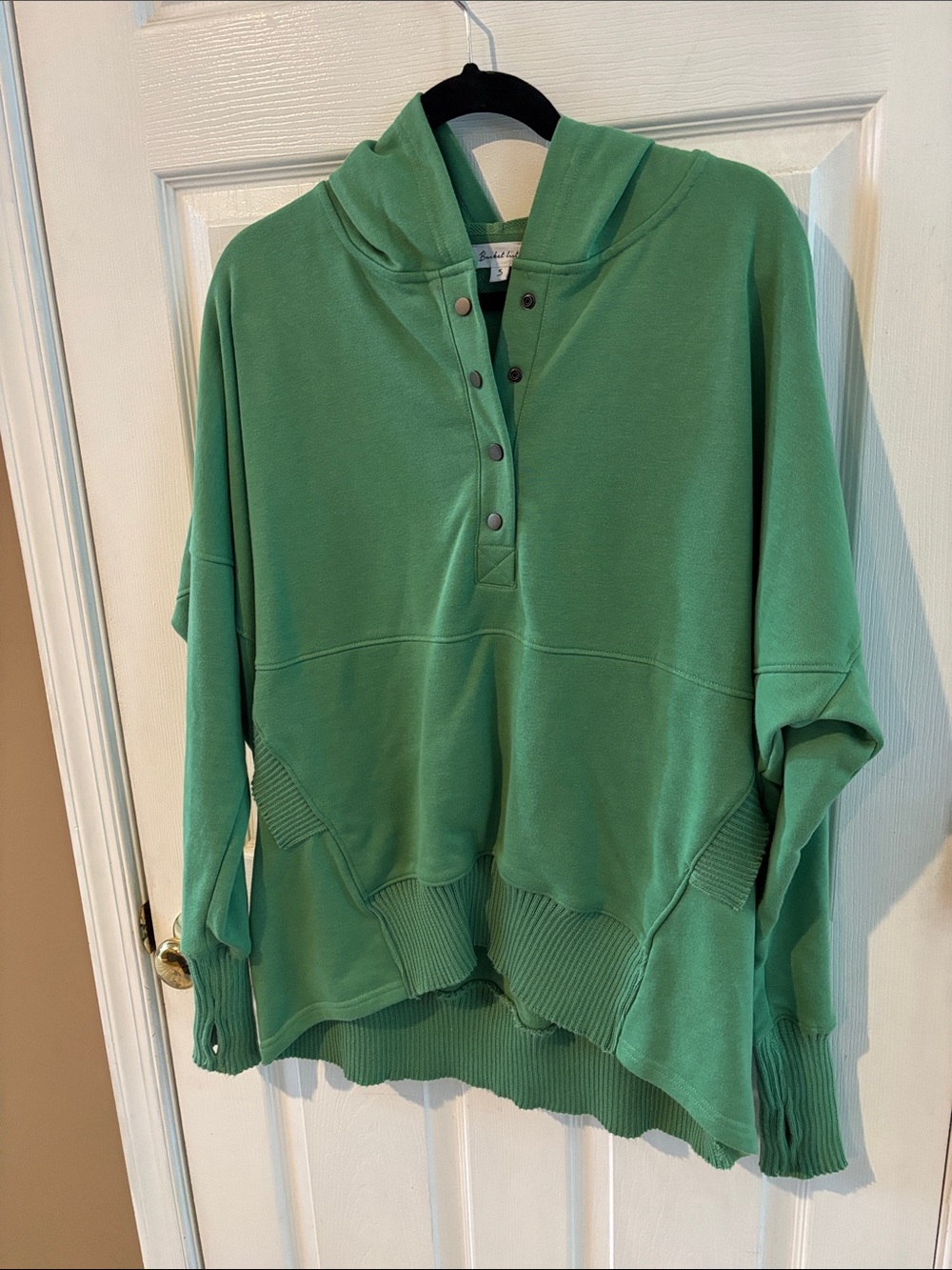 BUCKETLIST Mint Green Snap-Placket Hoodie